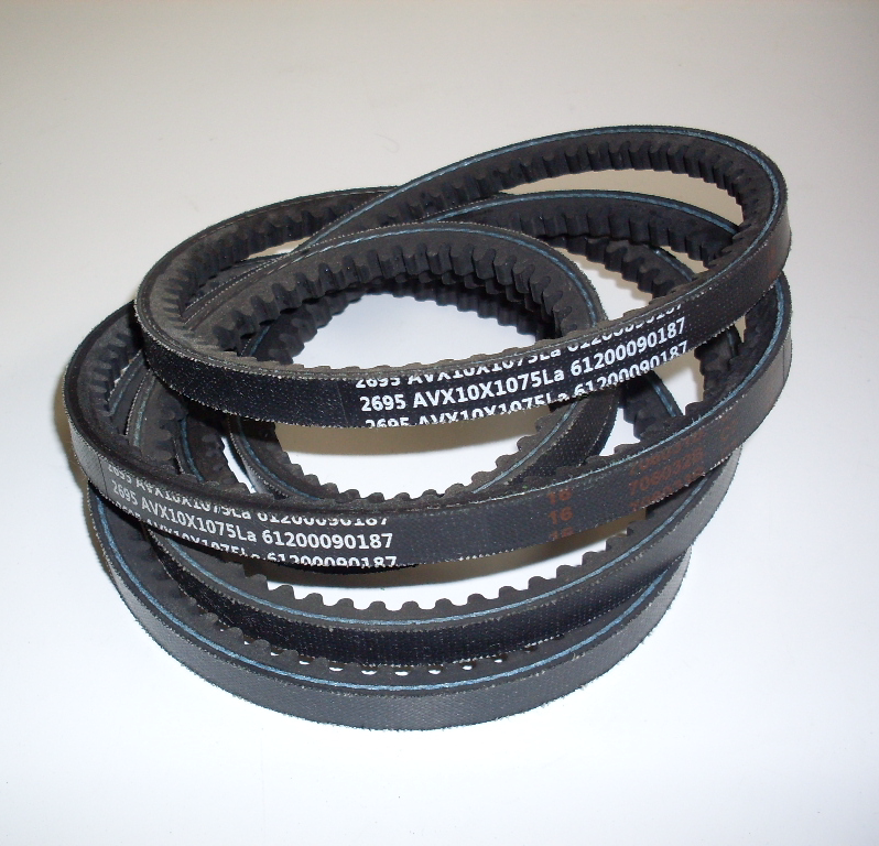 新款发动机皮带 2695 avx10x1075la 61200090187传动带齿形带橡胶