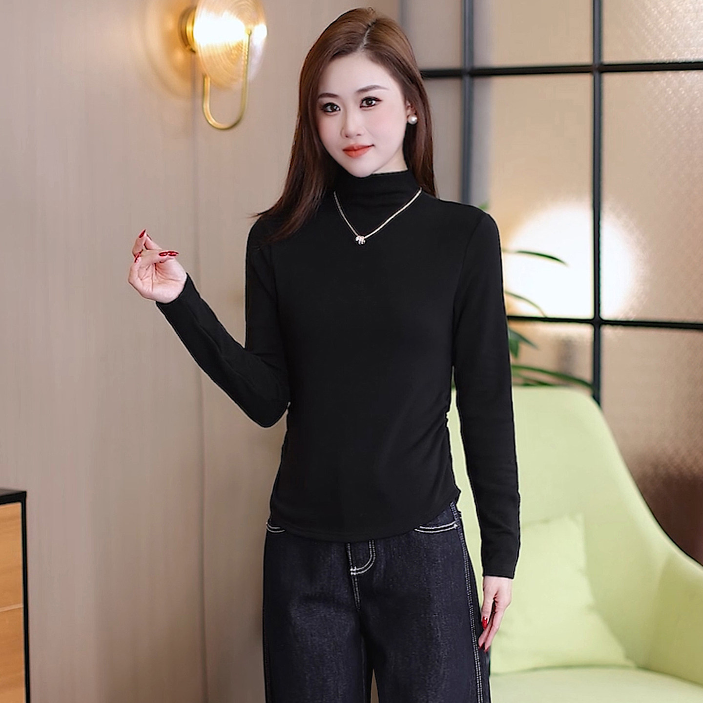 黑色半高领长袖修身打底T恤女