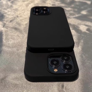 炭黑色液态硅胶适用K80小米17PRO MAX/15/14Ultra手机壳K70红米Note13大孔+简约Turbo4男款Poco F7纯色x6防摔