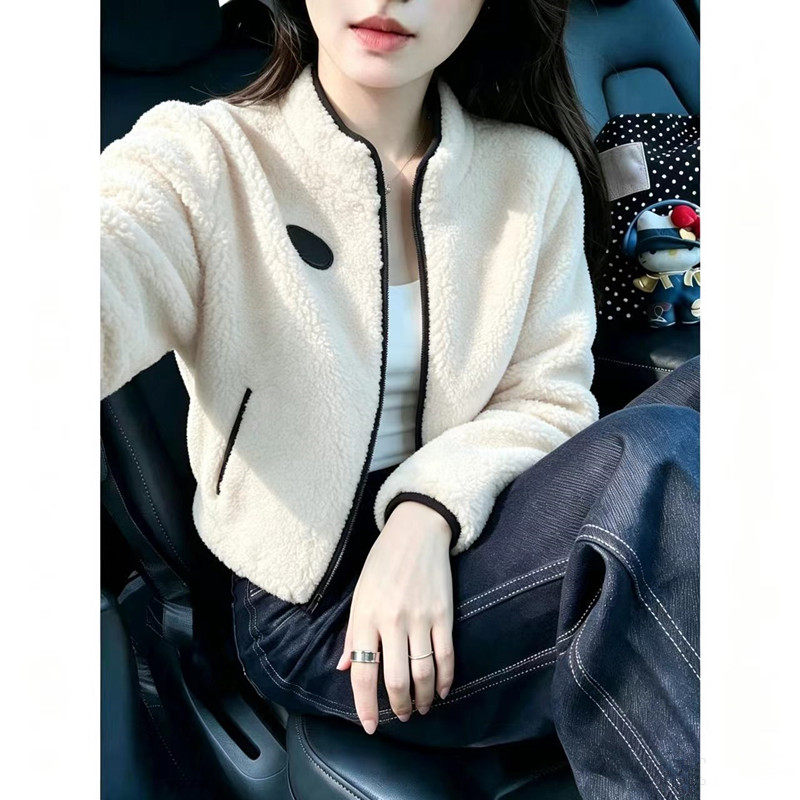 女生休闲羊羔毛保暖绒毛纯色女装长袖上衣2026秋冬新款短款外套