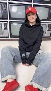 三公主UA连帽毛圈纯黑色厚卫衣口袋休闲运动上衣套头帽衫卫衣