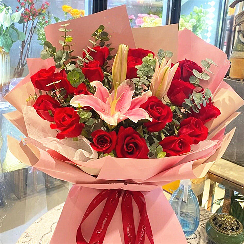 新鲜红玫瑰生日花束全国同城束递
