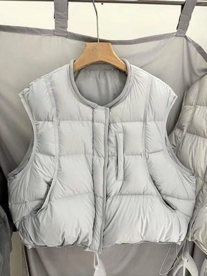 原创90白鸭绒2025秋冬新款羽绒马甲女短款圆领加厚韩版时尚休闲潮