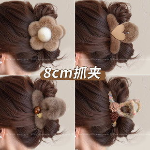 发量少头发抓夹女秋冬毛绒中号发夹头饰高级感后脑勺鲨鱼夹子发卡