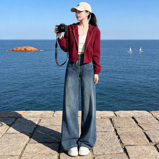 2026入春穿搭红色连帽开衫牛仔裤阔腿裤女休闲运动套装显瘦两件套