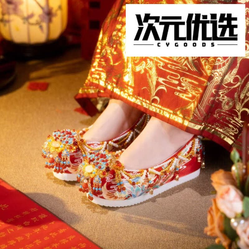 红色秀禾婚鞋新娘汉服婚鞋绣花鞋图片