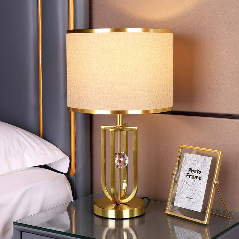 水晶触摸感应台灯轻奢新品新款卧室床头灯高级感主卧可调节亮度