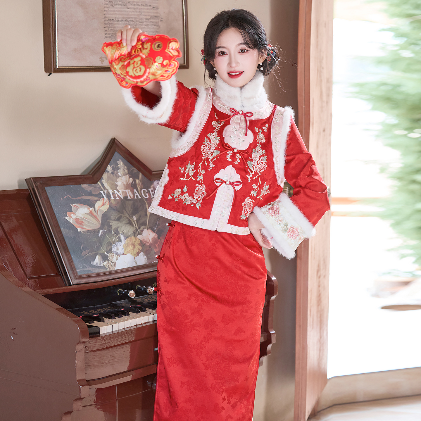 红色加绒旗袍2025冬季新马甲套装