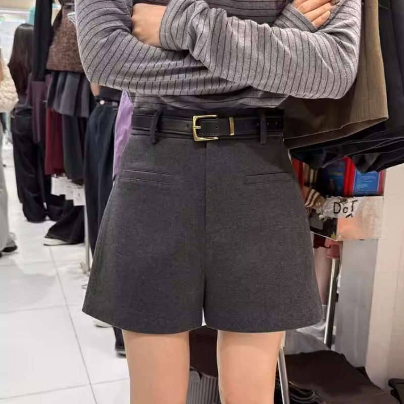 复古毛呢短裤女秋冬2025新款