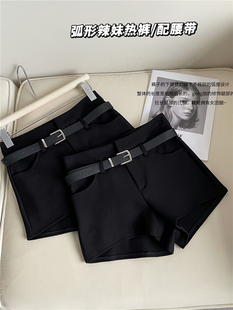 显瘦黑色靴裤 百搭烟管修身 子 女秋冬新款 高腰性感辣妹休闲毛呢短裤