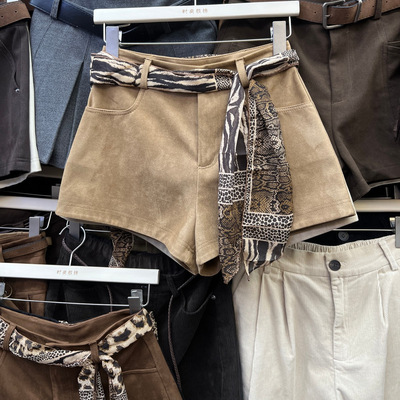 麂皮绒高腰阔腿休闲短裤女秋冬新款配丝带百搭辣妹显瘦包臀热裤子