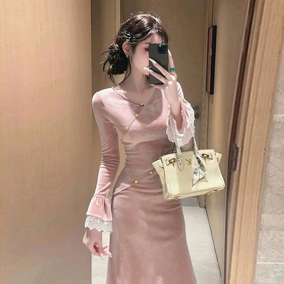 新中式国风粉色丝绒旗袍连衣裙