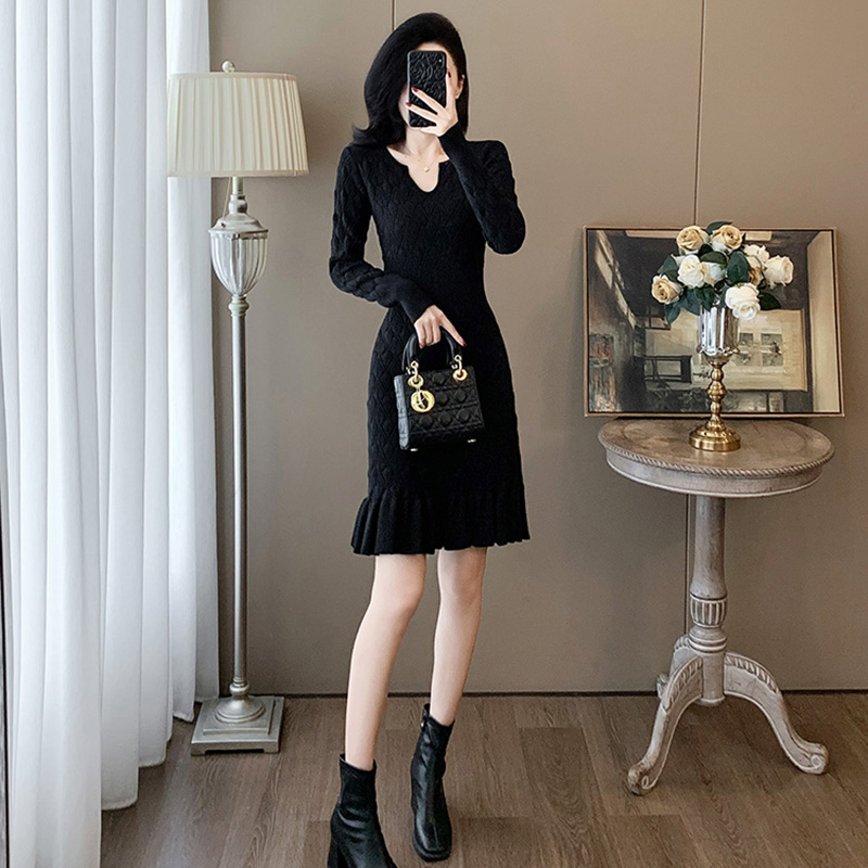 赫本风内搭鱼尾荷叶边裙包臀裙