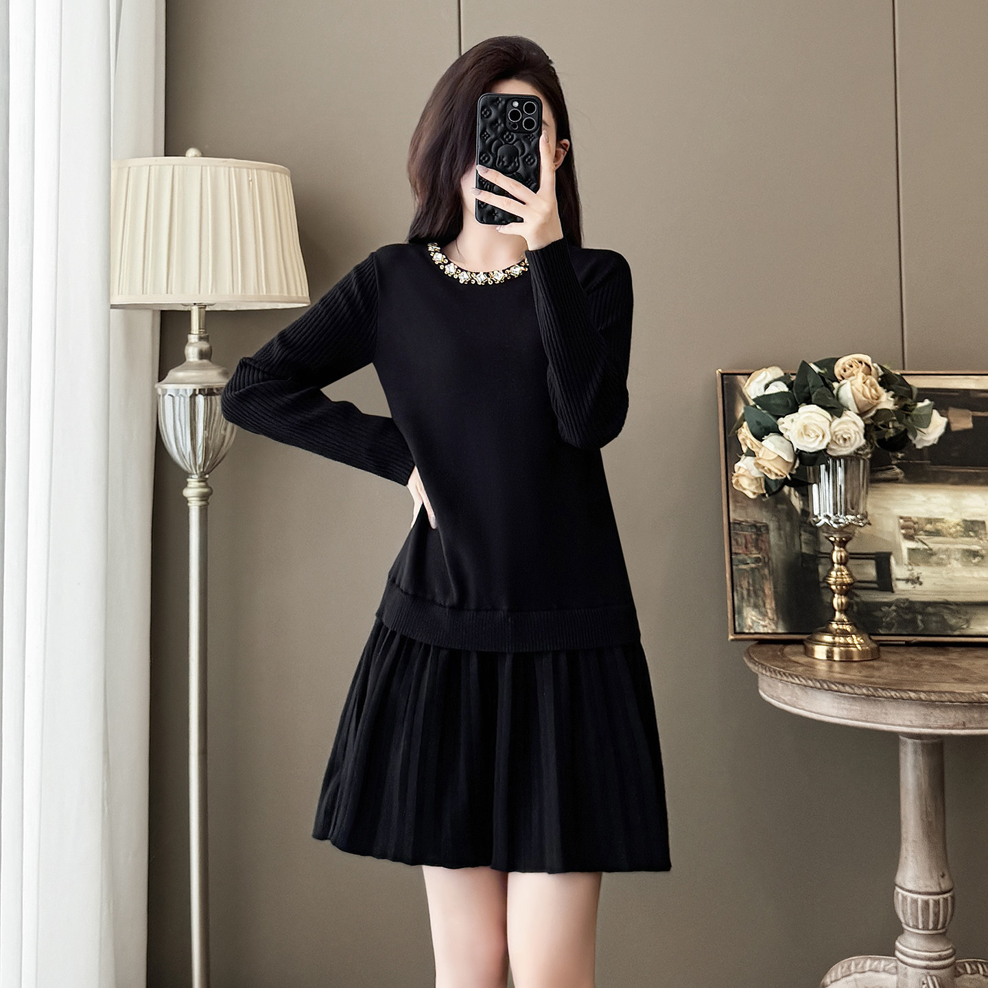 法式钉珠针织连衣裙女秋冬高级感宽松遮肚子显瘦拼接打底裙百褶裙,女装/女士精品,大码内搭,淘宝优惠券,粉丝福利购,淘宝优惠卷