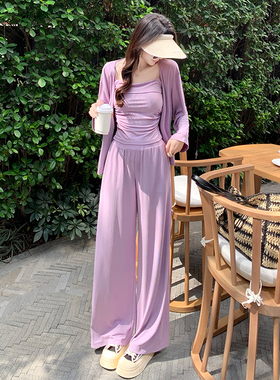早春紫色休闲慵懒风运动套装女新款吊带开衫阔腿裤穿搭时尚三件套