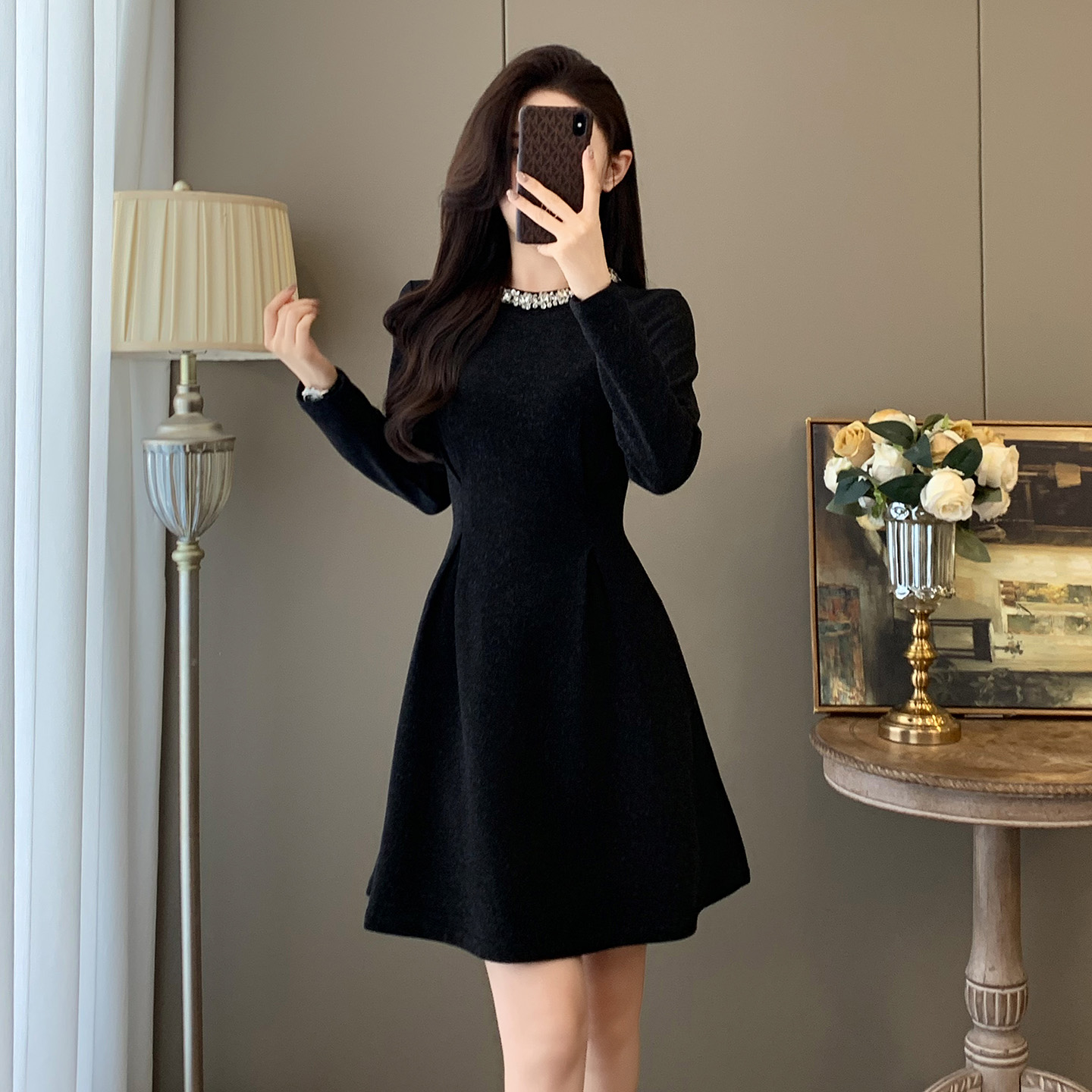 收腰显瘦法式重工镶钻连衣裙