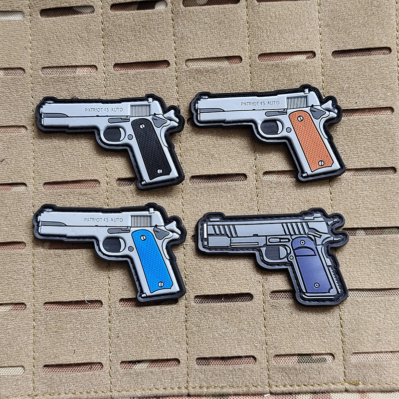 M1911武器技能章PVC环保材料凹凸3D魔术贴臂章户外包贴塑料胶章贴 - 实物图