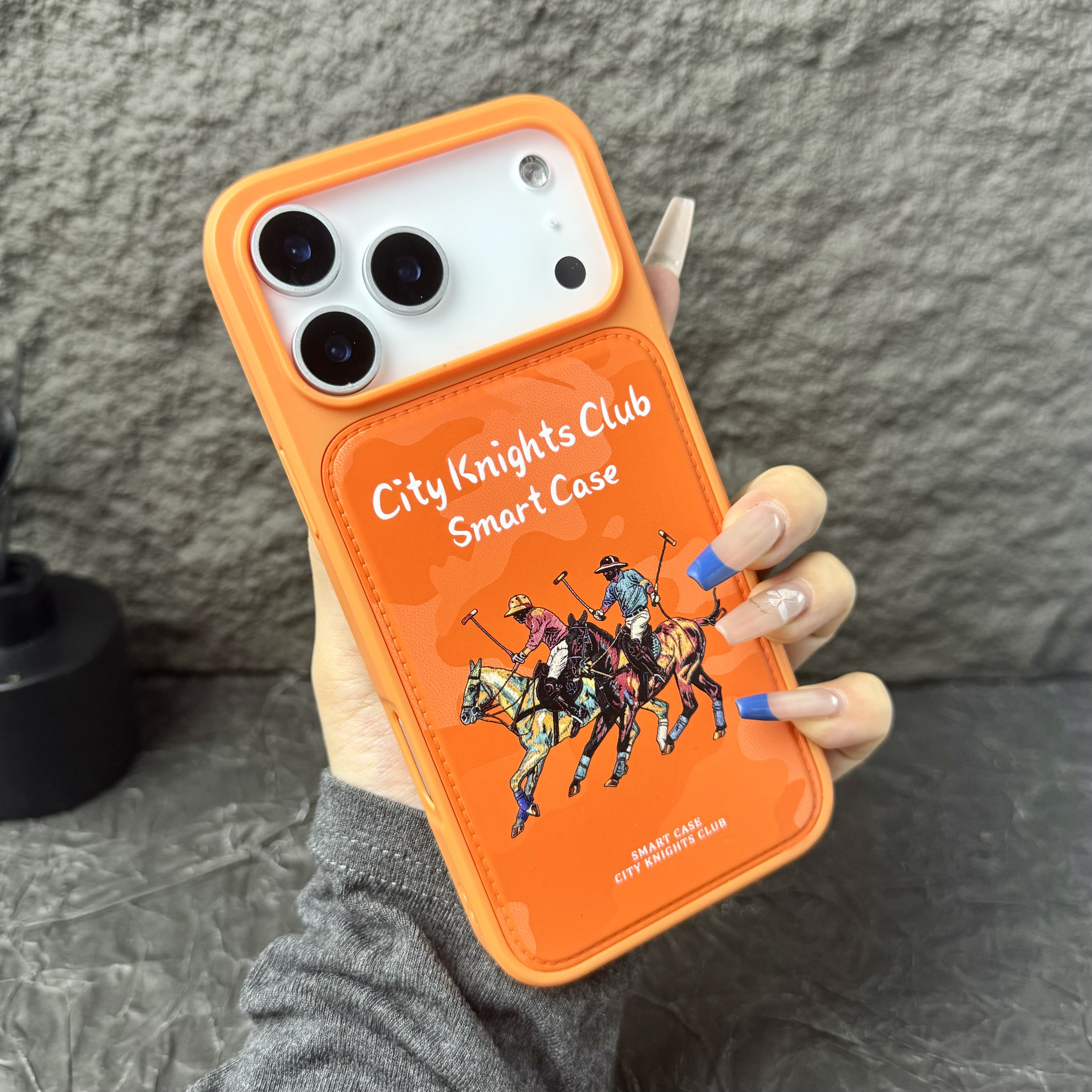 涂鸦手机壳适用苹果17promax手机壳iPhone15素皮贴纹16promax个性男女磁吸15/14时尚全包防摔保护套13PM潮流