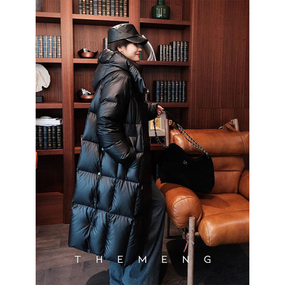 三防面料极简白鹅绒羽绒服