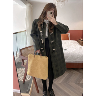GUOGEV加棉宽松格子复古羊毛甜美学院风牛角扣大衣外套女