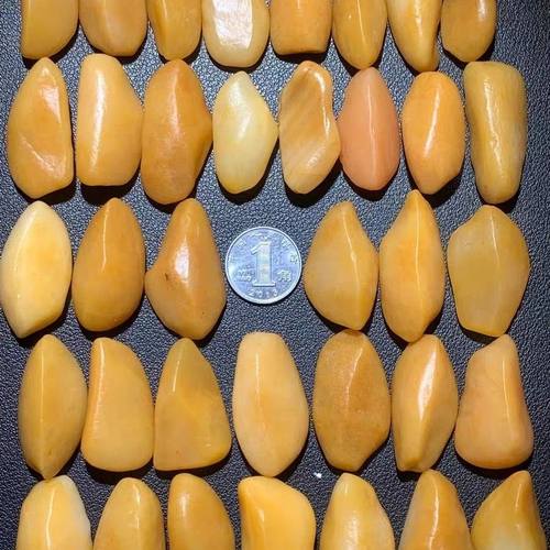 新疆金丝玉原石新疆金丝玉原石新疆黄蜡石戈壁玉戈壁石戈壁料