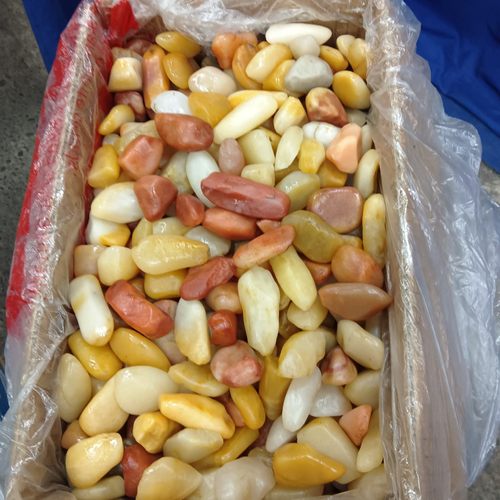 新疆原石奇石籽料新疆黄蜡石雕刻料观赏石手把件