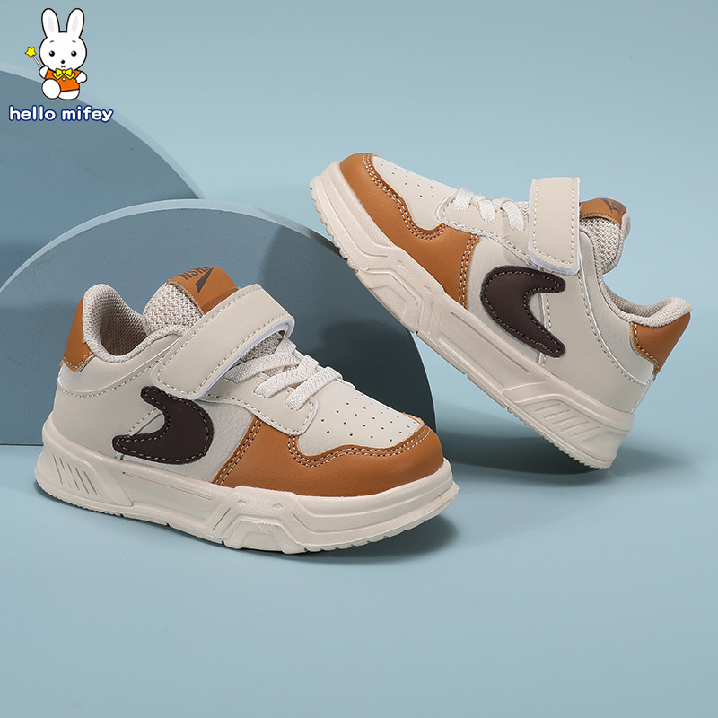 小兔米菲春秋款儿童休闲运动板鞋