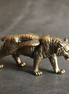 复古实心纯黄铜办公桌面车载小摆件飞天老虎茶宠工艺品手把玩件