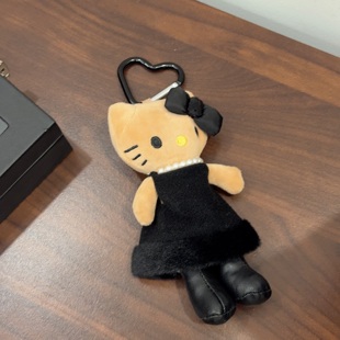 长腿kt黑色毛绒公仔包包挂饰 包包挂件 可爱的kt猫戴项链爱心扣