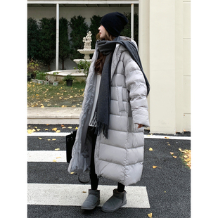 浅灰色高级感长款过膝连帽羽绒服女冬2025新款白鸭绒保暖显瘦外套