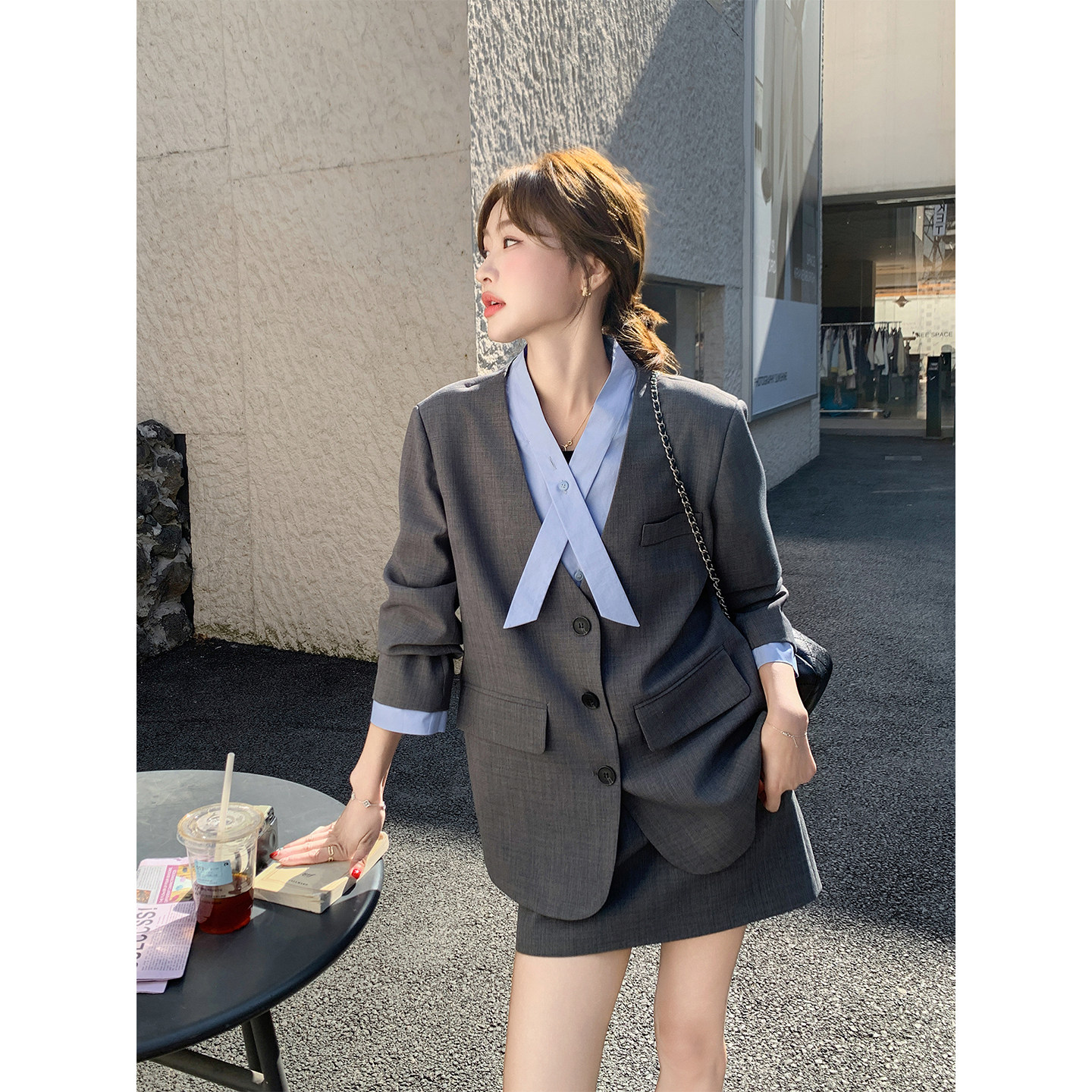 灰色西装套装女裙春秋2025新款高级感气质两件套ootd穿搭又a又飒