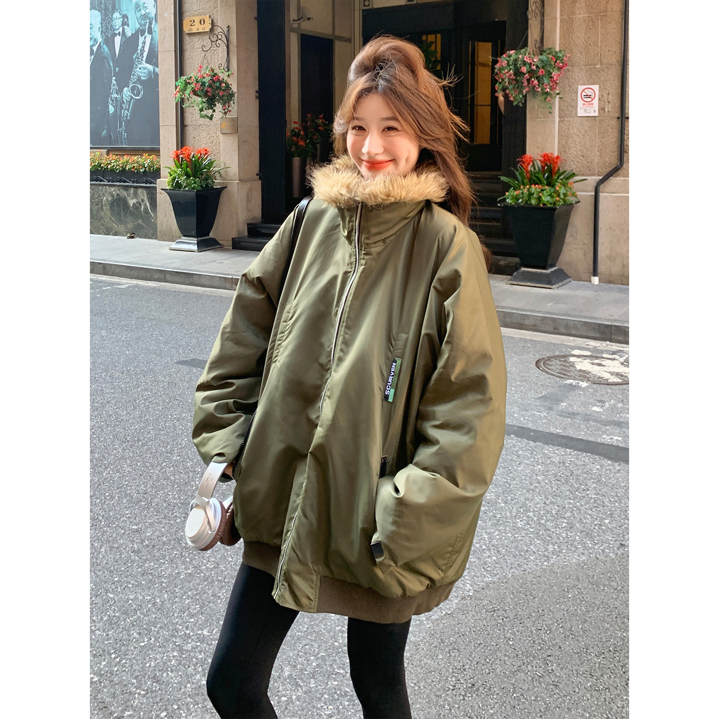 军绿色大毛领酷飒风工装派克服女冬季2025新款加厚加绒羊羔毛外套