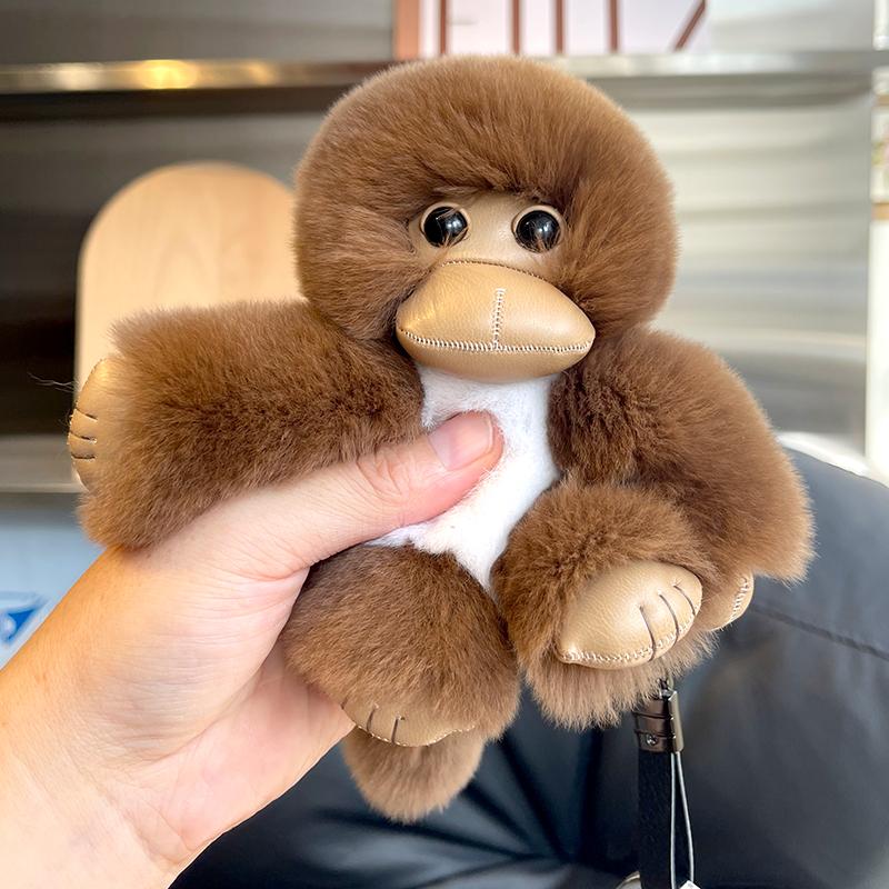 可爱真獭兔毛小猴子汽车钥匙扣挂件ins网红毛绒公仔书包包挂饰女