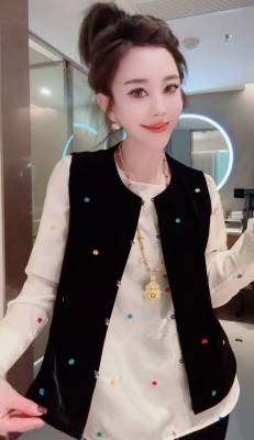 时髦洋气马甲外套女短款2025春秋季新款高级感减龄无袖马夹上衣潮