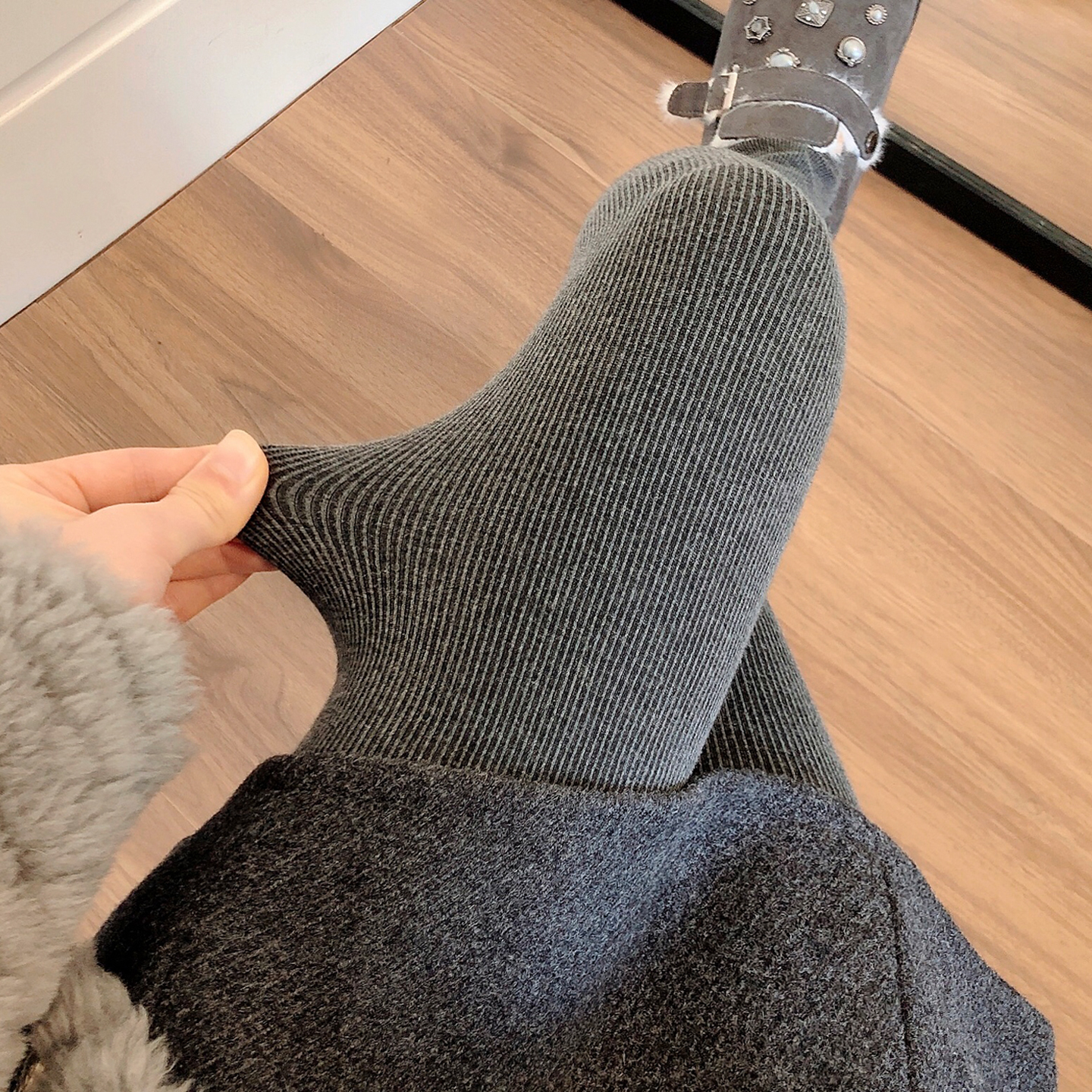 加绒加厚烟灰色打底裤咖色踩脚袜