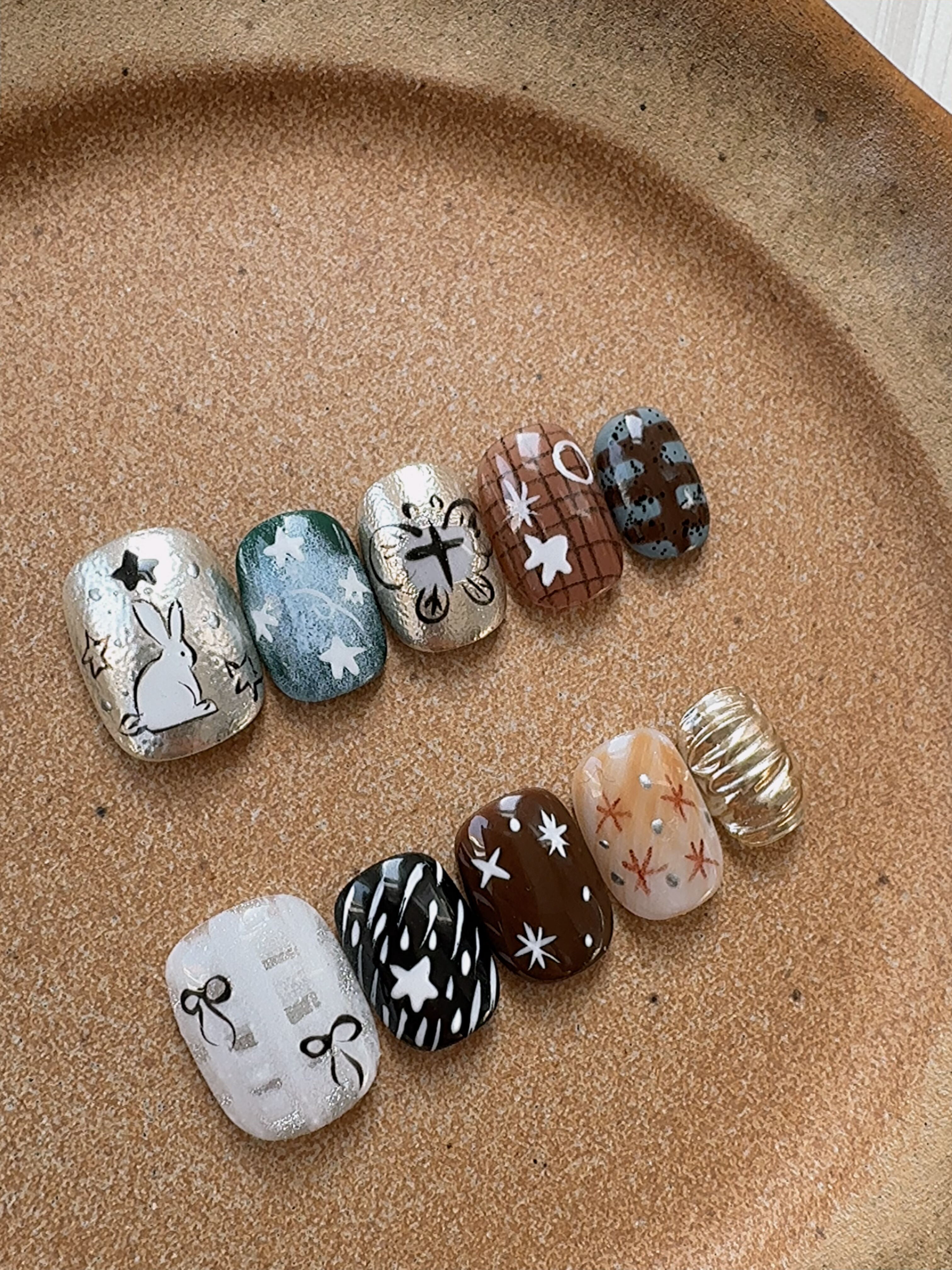 新款手工穿戴甲成品手绘涂鸦兔子图案可拆卸短款美甲贴片源头工厂,彩妆/香水/美妆工具,穿戴甲/甲片,淘宝优惠券,粉丝福利购,淘宝优惠卷