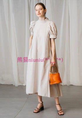 非常显气质！纯圆系列，Celf*rd 立领泡泡袖露背连衣裙CWFO203004