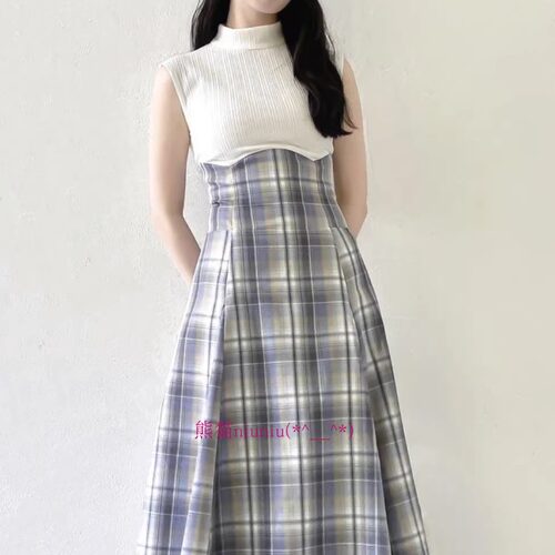 甜美无袖针织拼接收腰格纹连衣裙