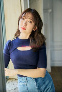 肩部纽扣镂空剪裁罗纹针织衫 甜美小心机 H家 小嶋阳菜 原厂追加