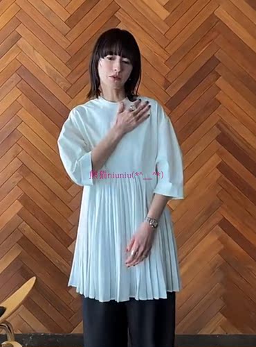 独+原D~小众设计感 C1ane家 松本惠奈 收腰款显瘦百搭褶皱衬衣衫 - 封面