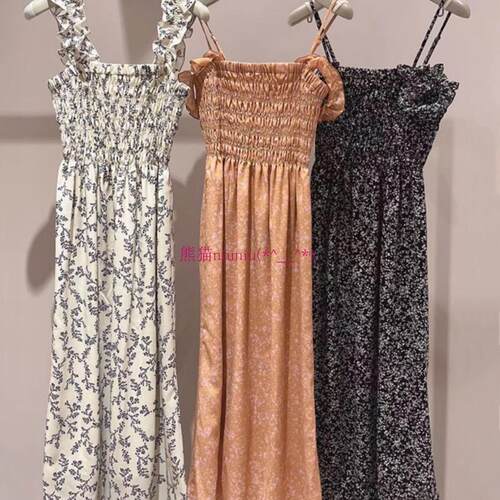 甜美碎花抽褶无袖收腰吊带连衣裙