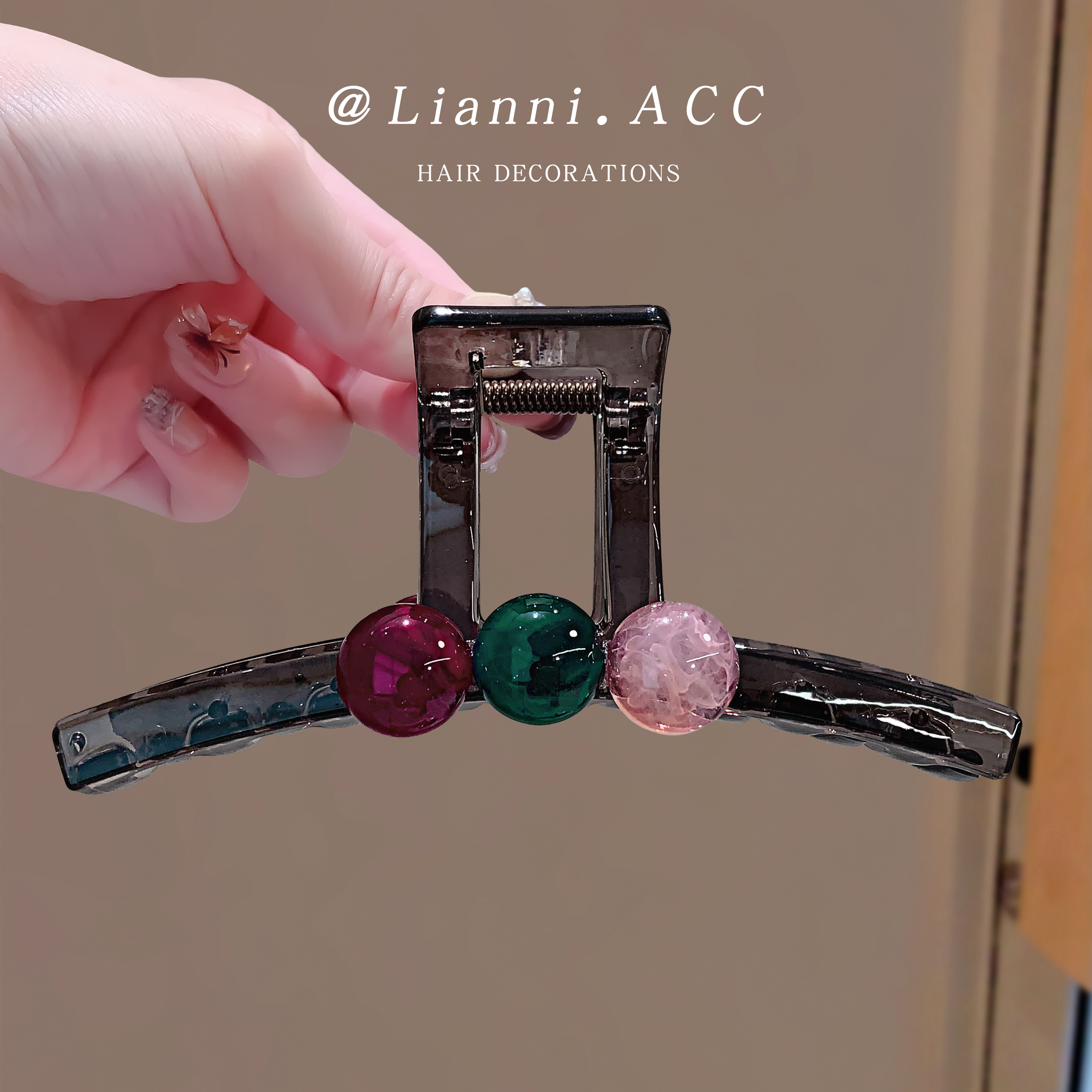 彩色珠子闪钻抓夹女大号发量多盘发鲨鱼夹后脑勺头发夹子发饰头饰