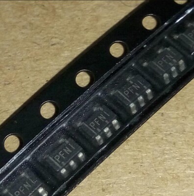 全新TPS60403DBVR SOT-23 丝印 PFNI 开关稳压器 原装 10个