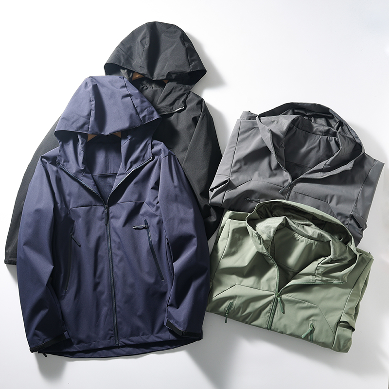 轻量化防风防水连帽冲锋衣夹克潮