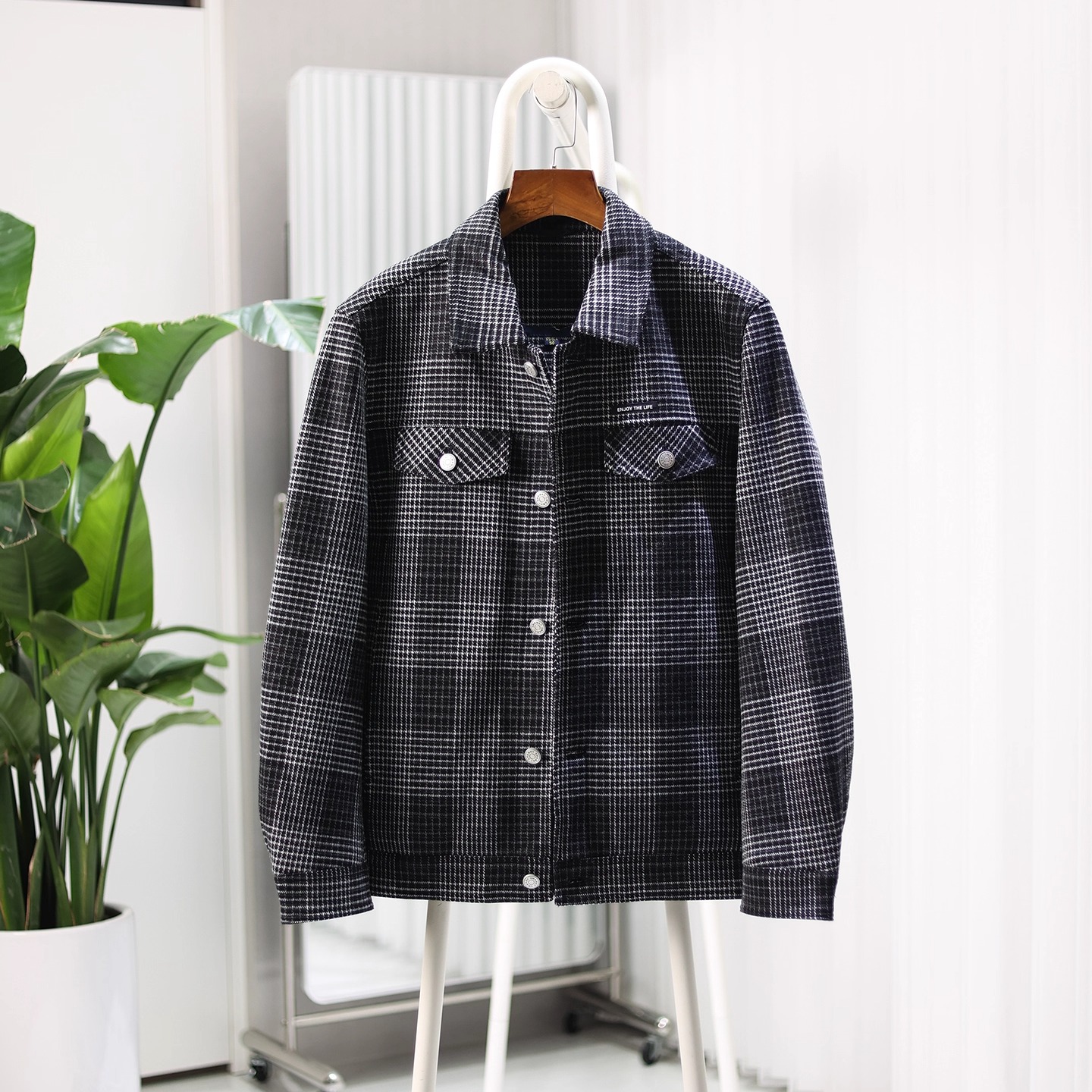 轻暖90绒商务翻领撞色夹克羽绒服