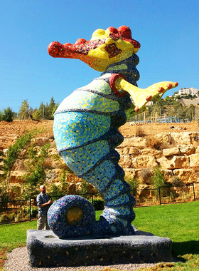 玻璃钢彩绘动物雕塑城市广场塑像