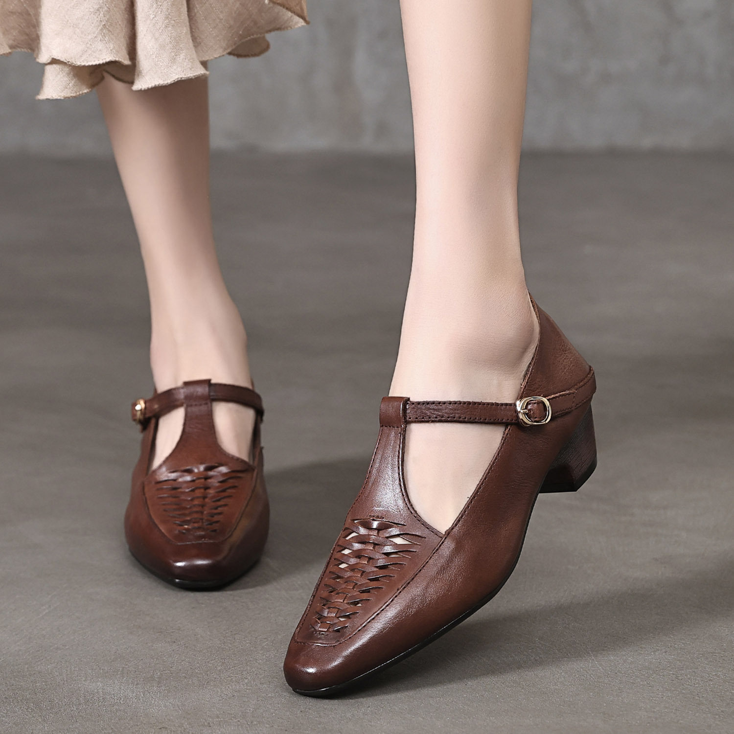 2026春夏季新款手工编织真皮玛丽珍头层牛皮森系中跟轻奢鱼骨鞋女