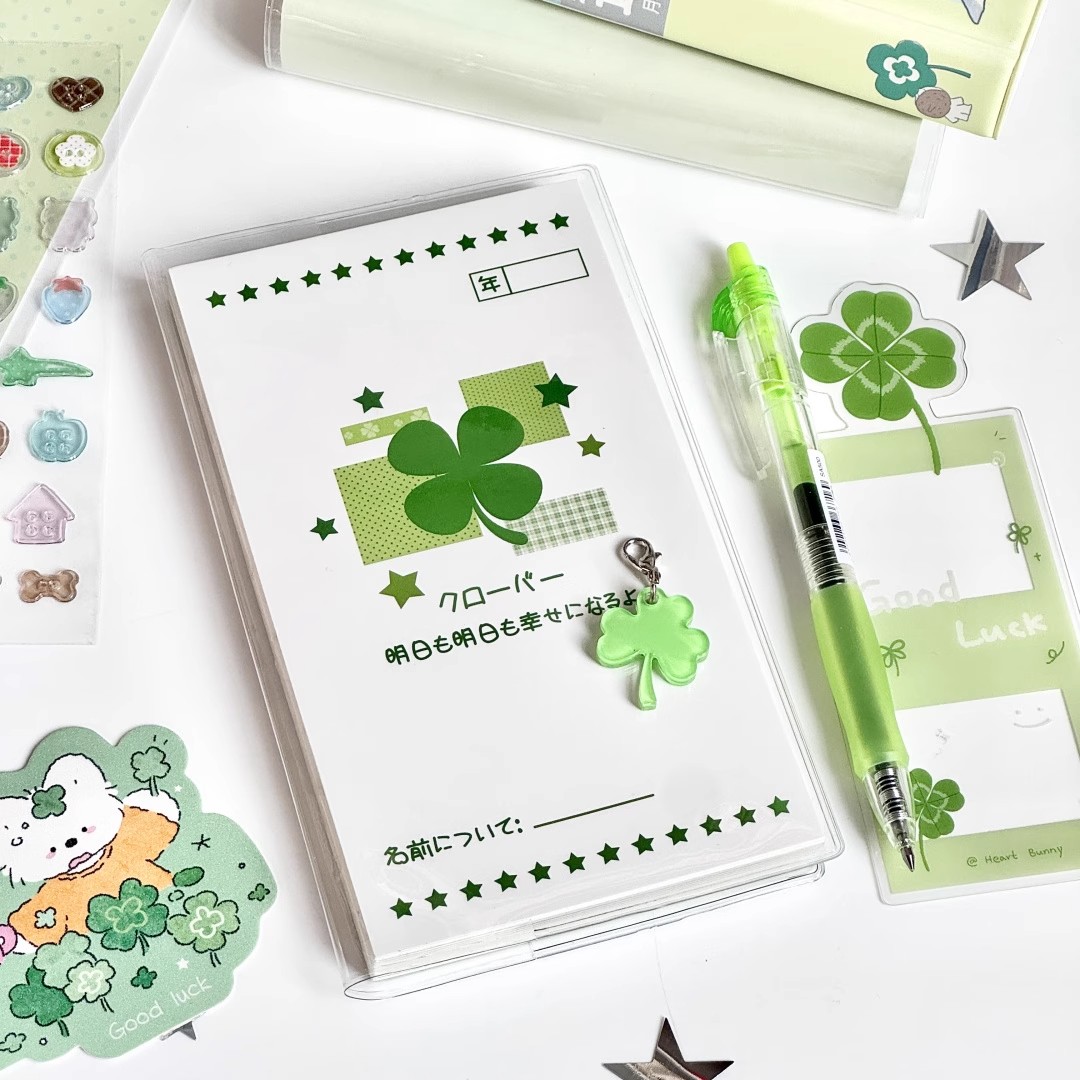 日系四叶草古早账本创意A6便携可爱彩页日程打卡学生笔记小窄本