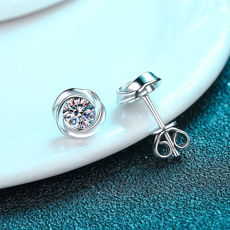 2026新款PT950铂金女旋风耳环30分50分包镶莫桑钻石耳钉简约礼物