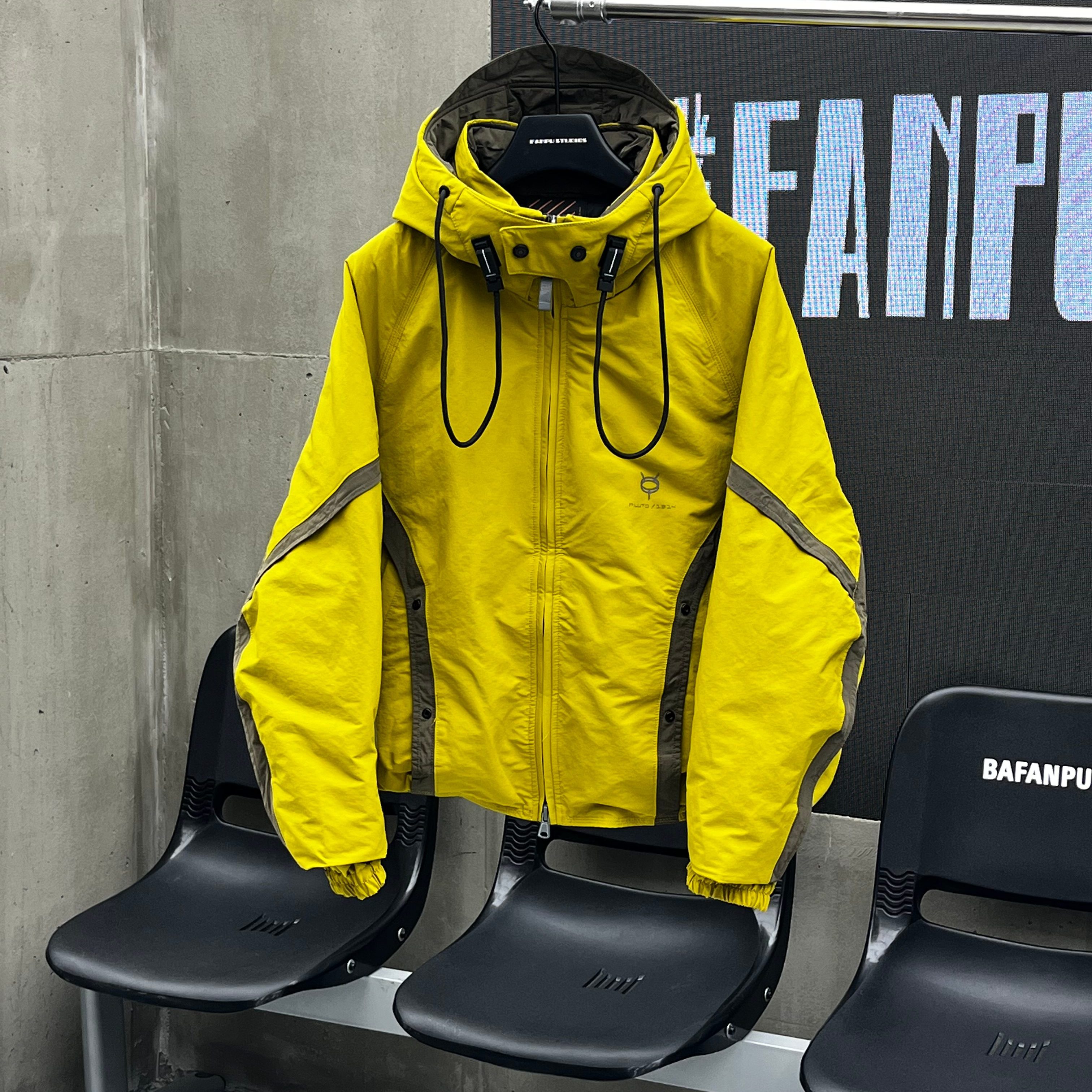 易麦25冬羽绒服男款白鸭绒保暖